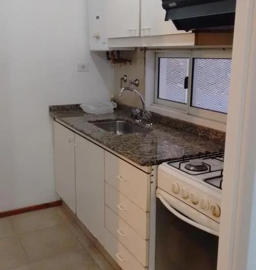 Planta baja, placard y patio. 2