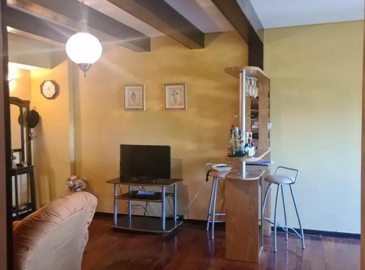 Departamento en venta - 3 Dormitorios 2 Baños - Cochera - 90Mts2 - Santos Lugares, Tres de Febrero 4