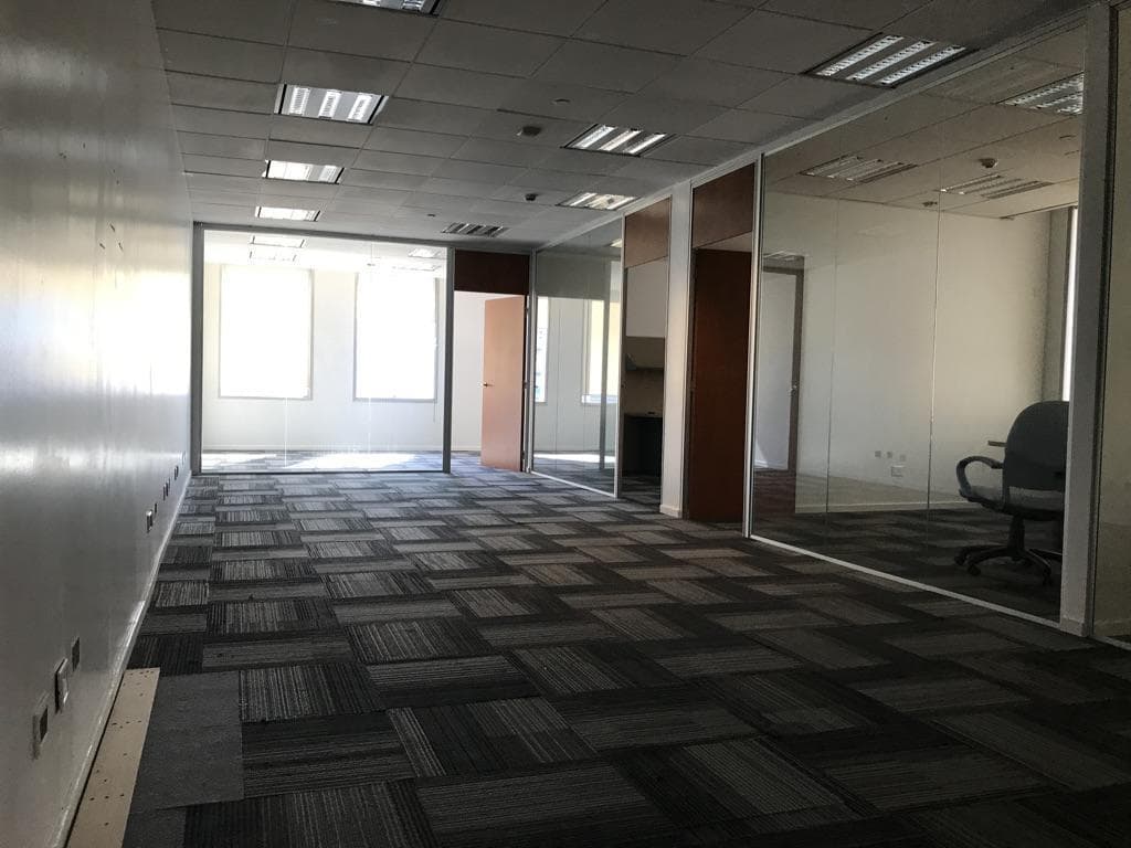 Oficina en Alquiler - Edificio Puerto Leon 3