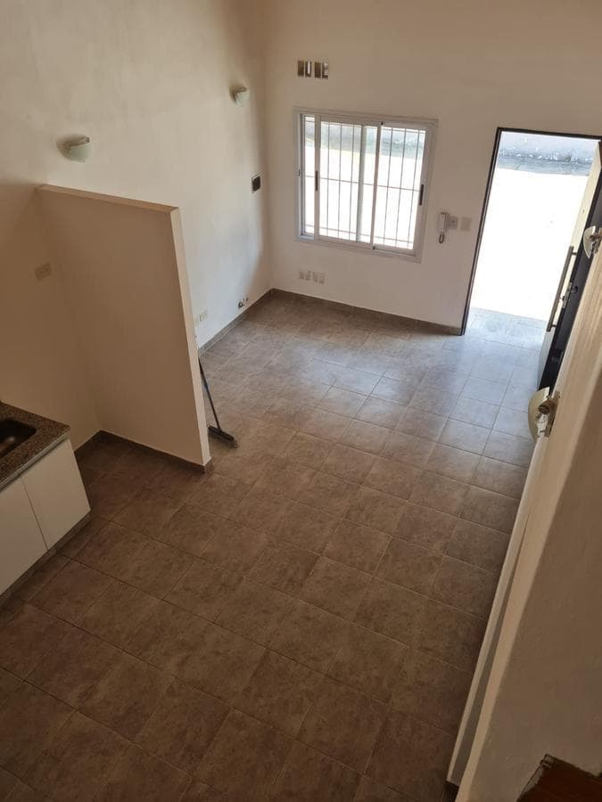 Departamento Tres Ambientes en Alquiler Lujan 2
