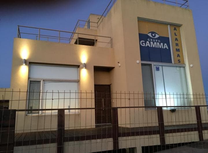 Casa frente al mar vidriada en zona José Ignacio. Disponible 2024 4