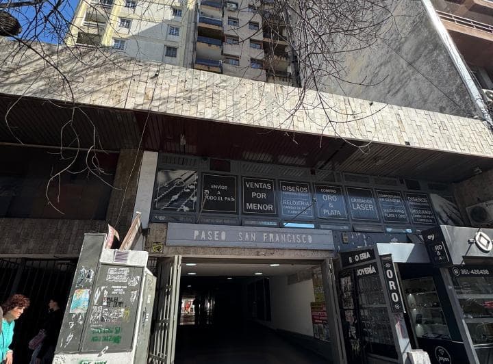 Departamento de 1 dormitorio en barrio Centro, excelente ubicación 4