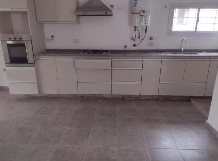 VENTA CASA 2 DORMITORIOS - VILLA PARQUE SANTA ANA 3