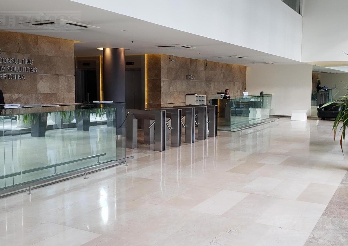 Oficina en Edificio Brisas 2