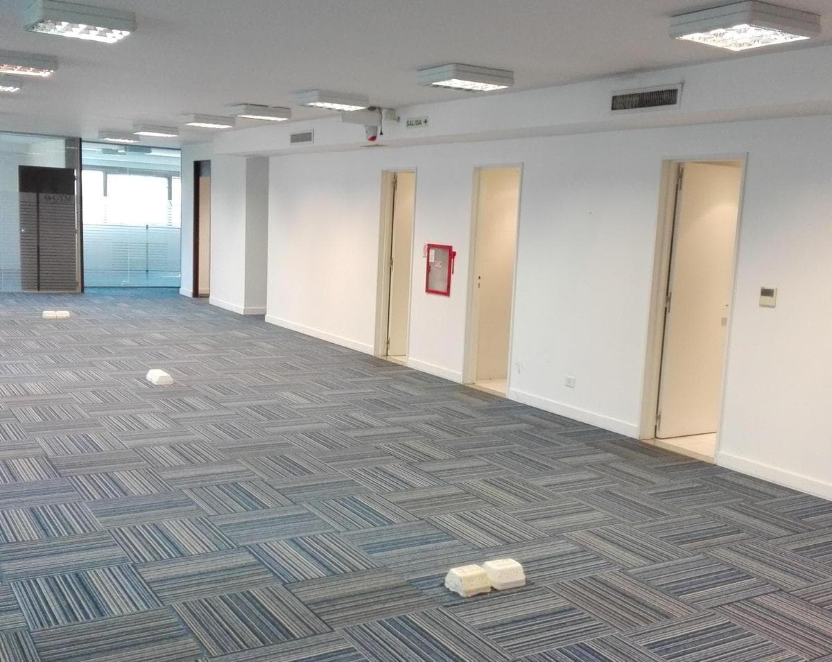 Oficina en Edificio Brisas 5