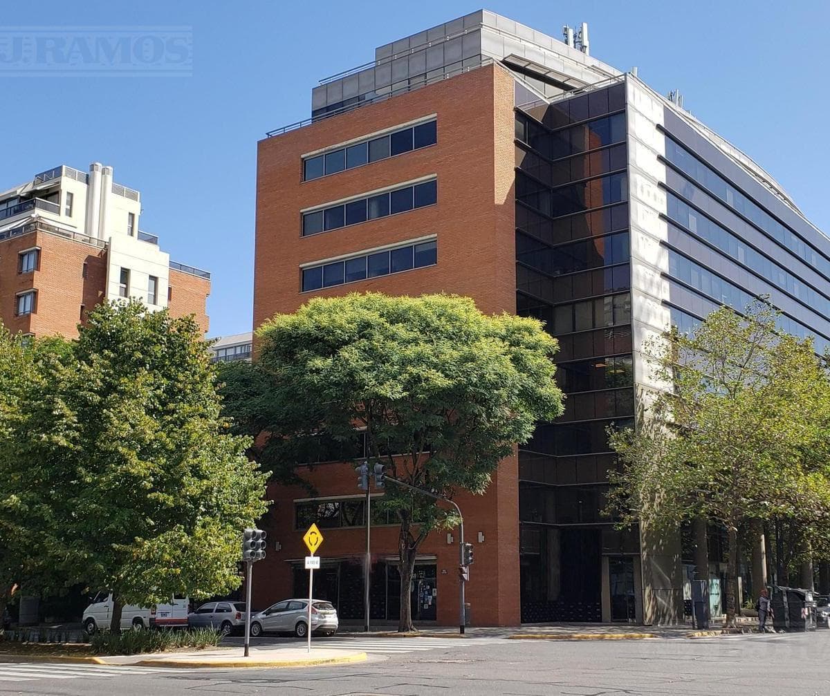 Oficina en Edificio Brisas 3