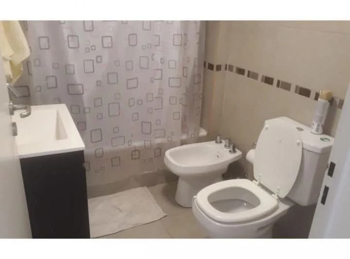 ALQUILER DEPARTAMENTO MONO AMBIENTE. MORON. 5