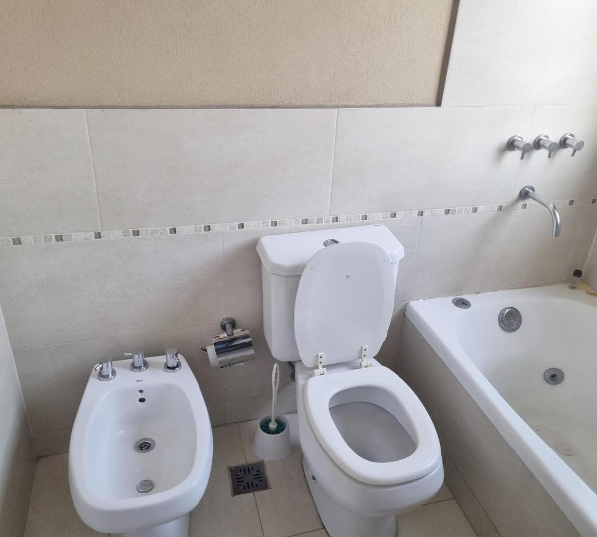 Depto Apto Profesional de 2 Ambientes. Balcon. Bahia. Calle. 5