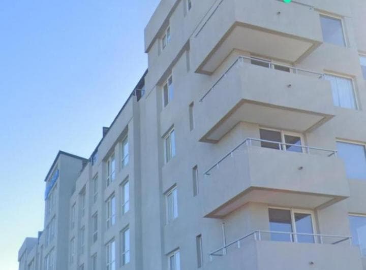 DEPARTAMENTO 4 AMB BAHIA. BALCON CON HIDRO- APTO PROFESIONAL 5