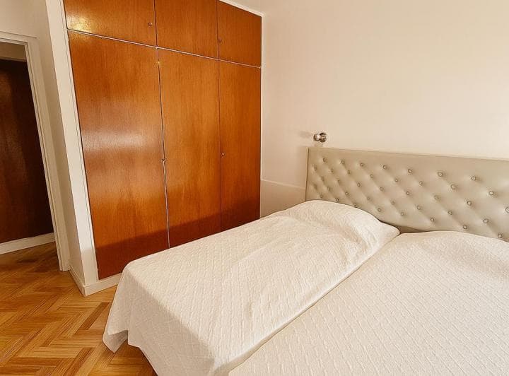 5 ambientes en Recoleta amoblado con balcon  3