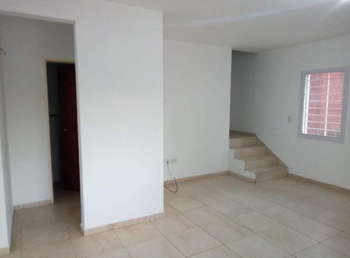 Alquiler Dúplex 3 Dormitorios en Housing 4