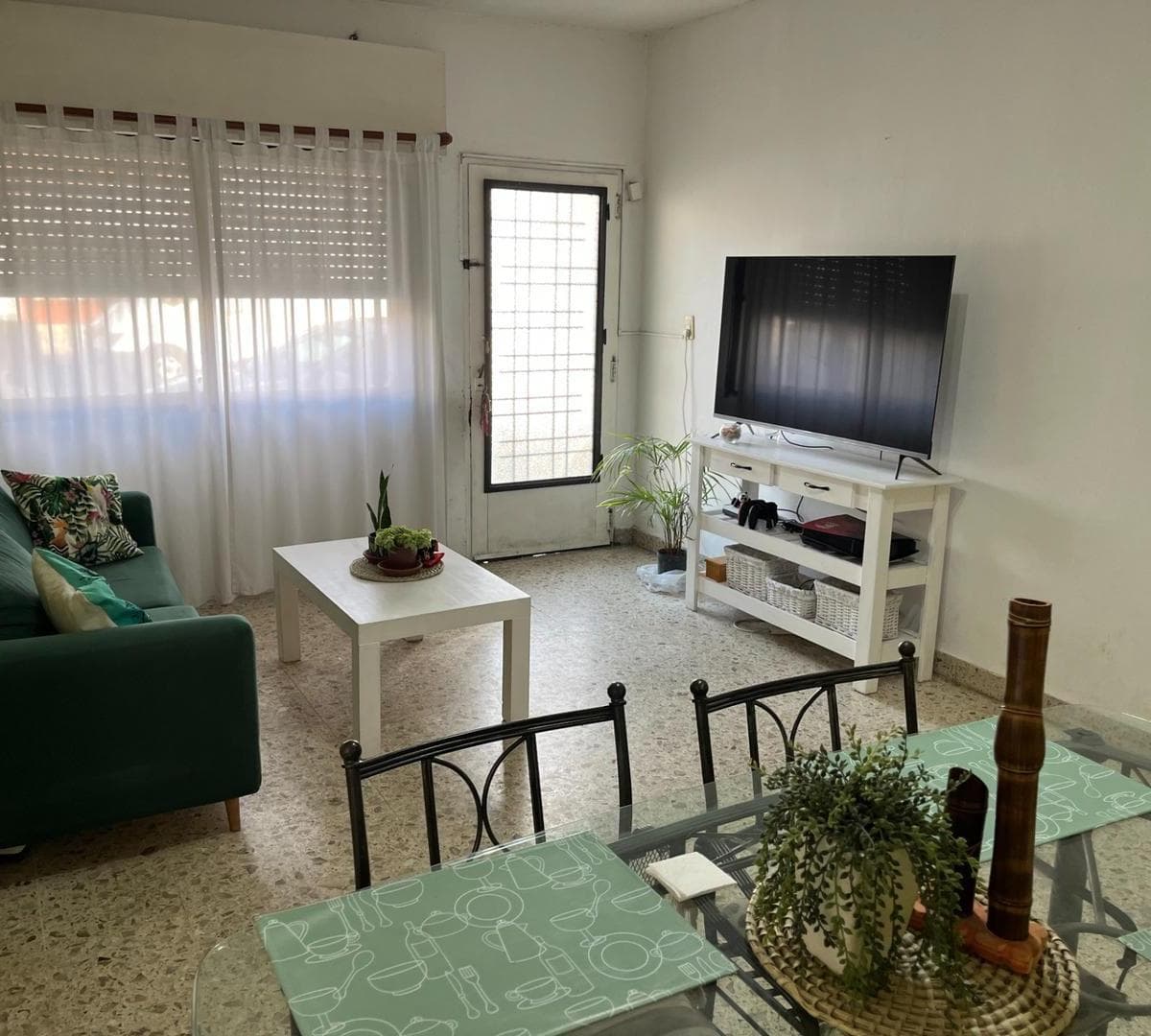 Casa Al Frente en Pb con 2 Dorm y Patio Propio 1