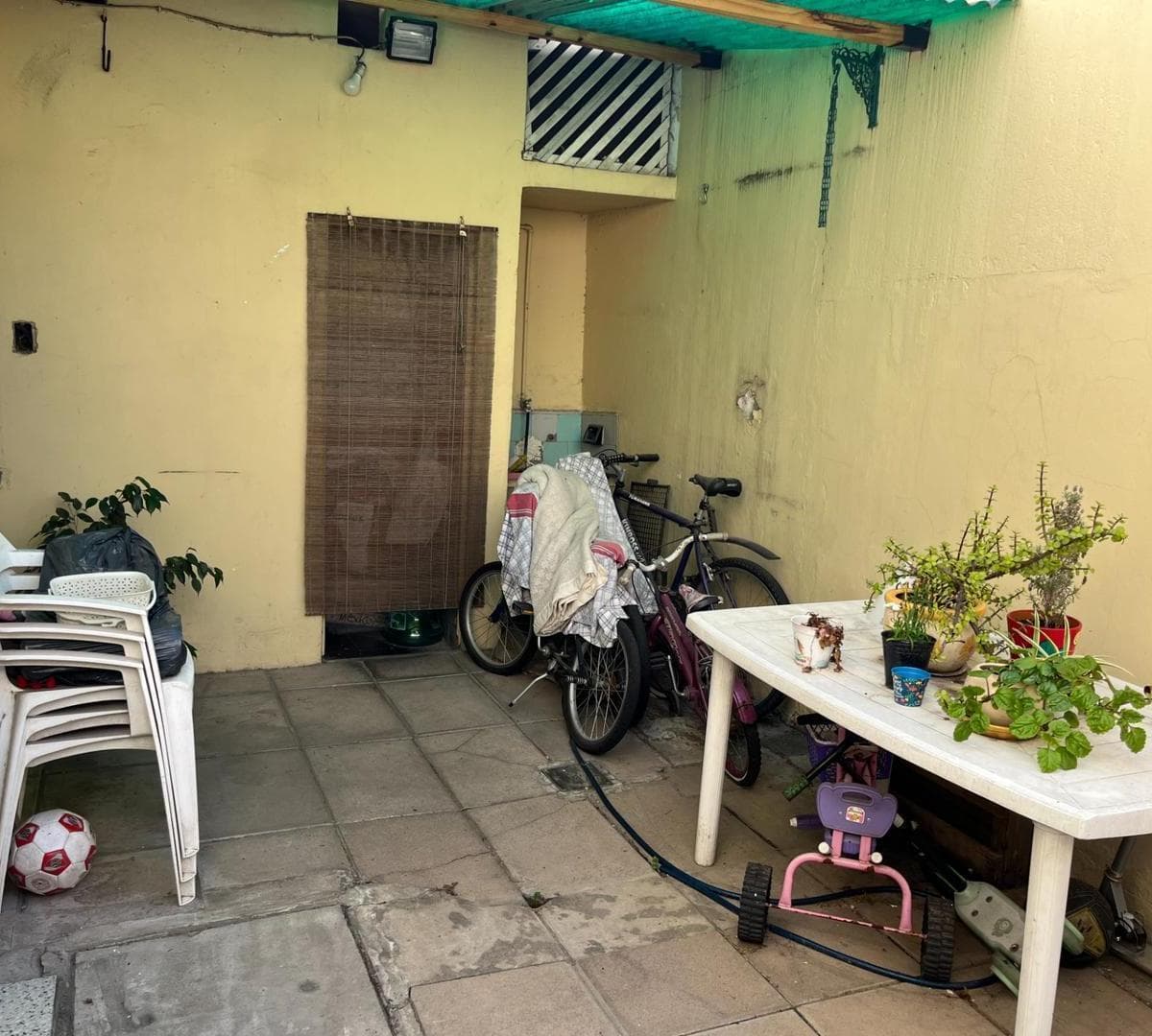 Casa Al Frente en Pb con 2 Dorm y Patio Propio 3