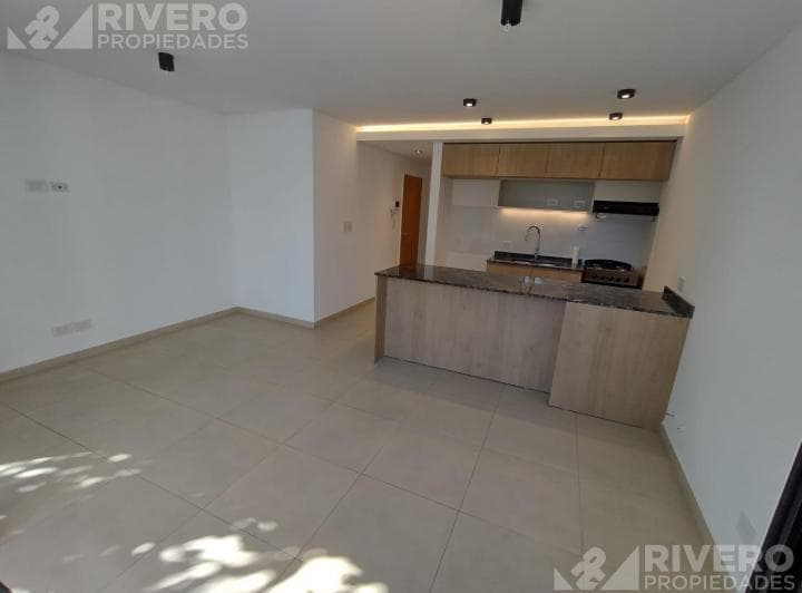 DEPARTAMENTO EN ALQUILER EN MORON SUR - 2 AMBIENTES 4