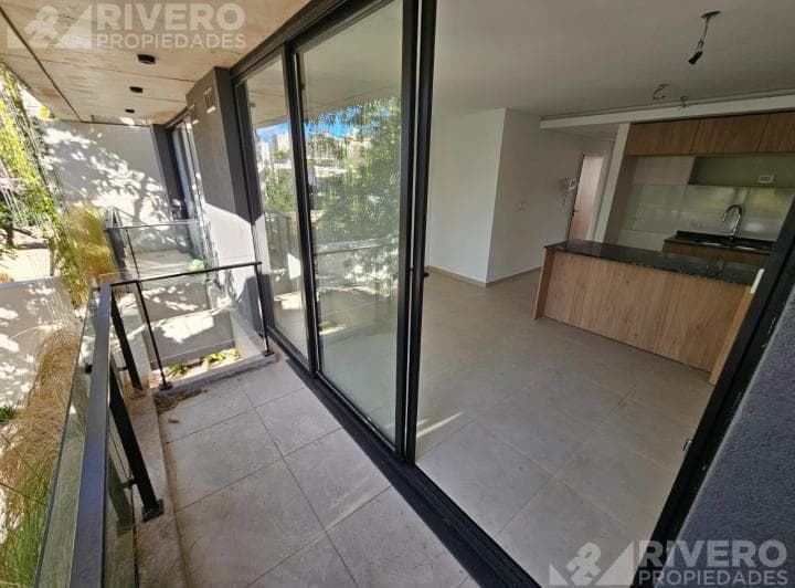 DEPARTAMENTO EN ALQUILER EN MORON SUR - 2 AMBIENTES 5