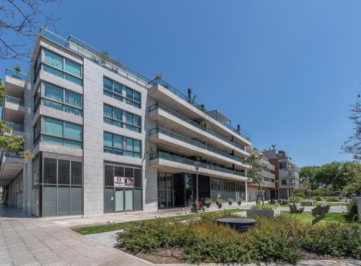 Hermoso departamento 2amb   cochera en Hol Park 3