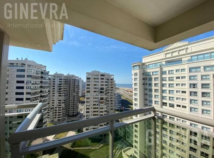 Lujoso Departamento con vista inigualable - Torre Imperiale 4