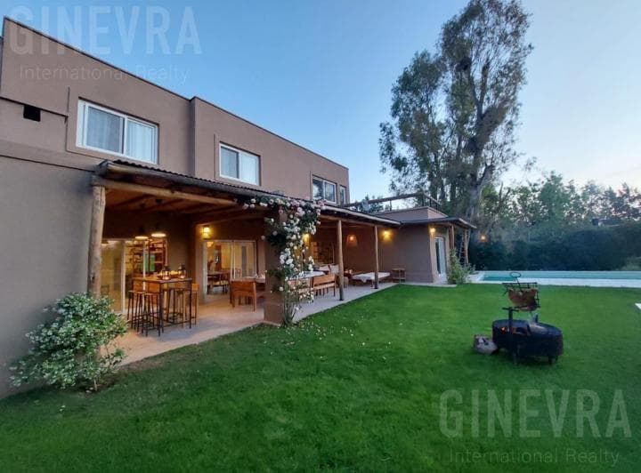 Casa en Alquiler en La Comarca, Tigre 1