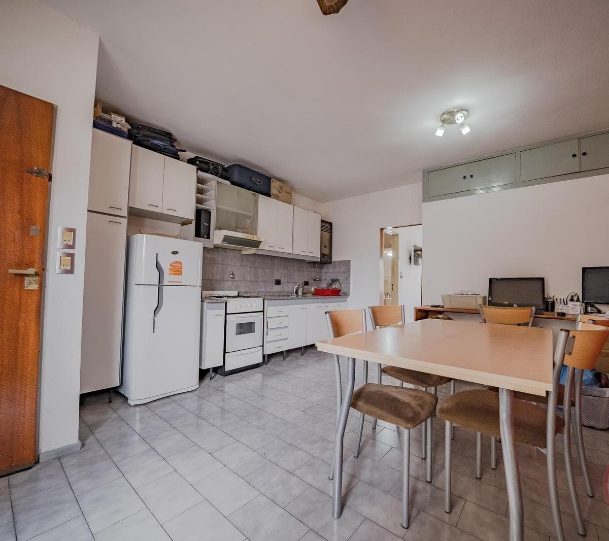 Departamento en Santos Lugares 2