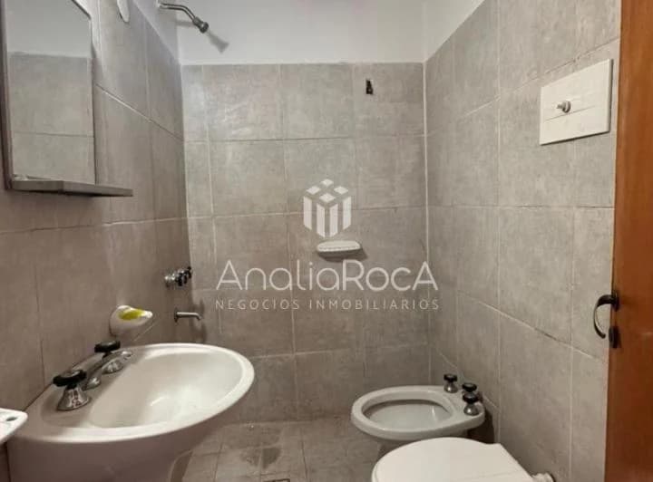 Departamento Alquiler  Anual  en Primer Piso 4