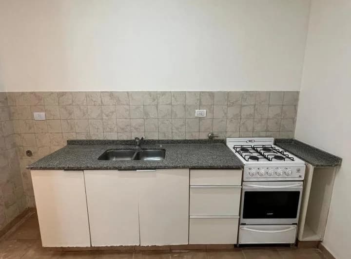 Depto en venta 2 dor c/ balcon - Bº Jardín 3
