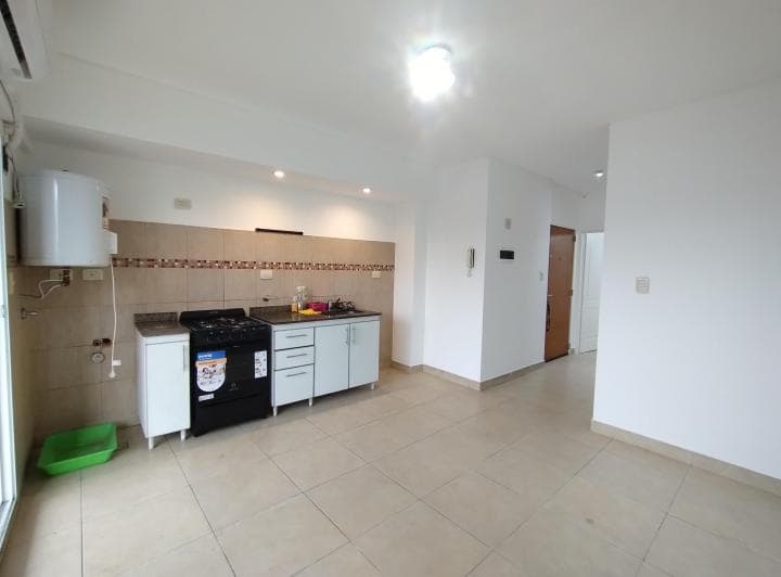 Depto 2 Amb Alquiler Liniers Con Balcon Al Fte - Av Rivadavia y Tuyu 2