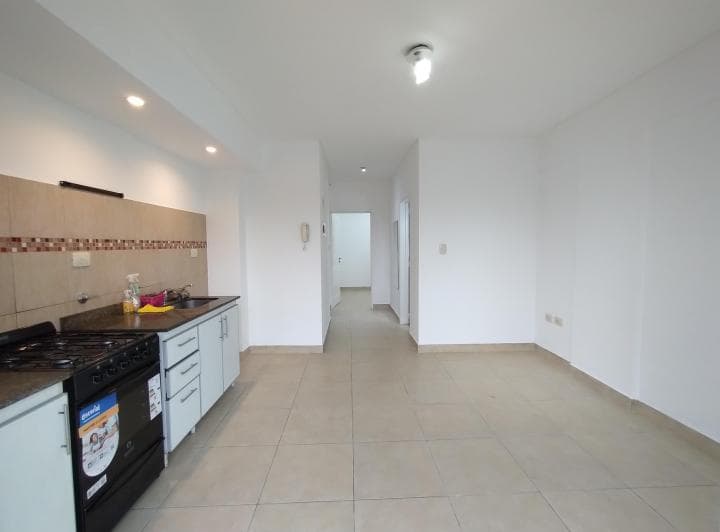 Depto 2 Amb Alquiler Liniers Con Balcon Al Fte - Av Rivadavia y Tuyu 4