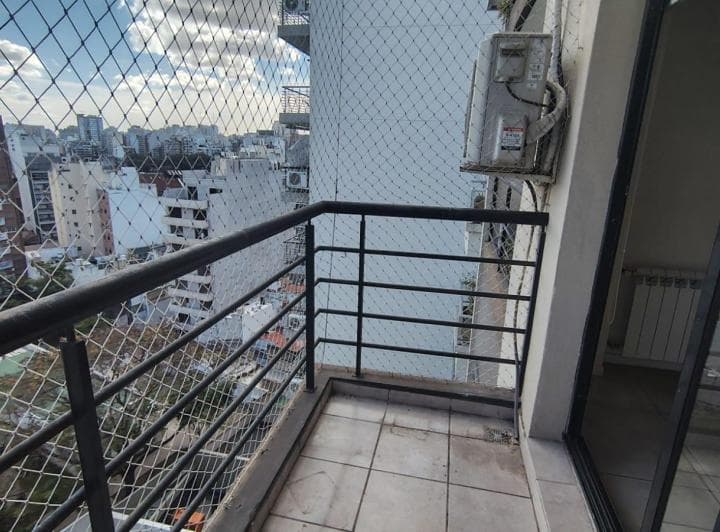 Alquiler Departamento 2 ambientes con cochera en Parque Chacabuco 5