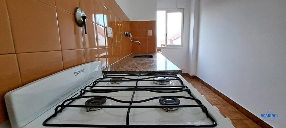 Venta Departamento de 3 Amb. con Balcón Al Frente Stos Lugares. 2