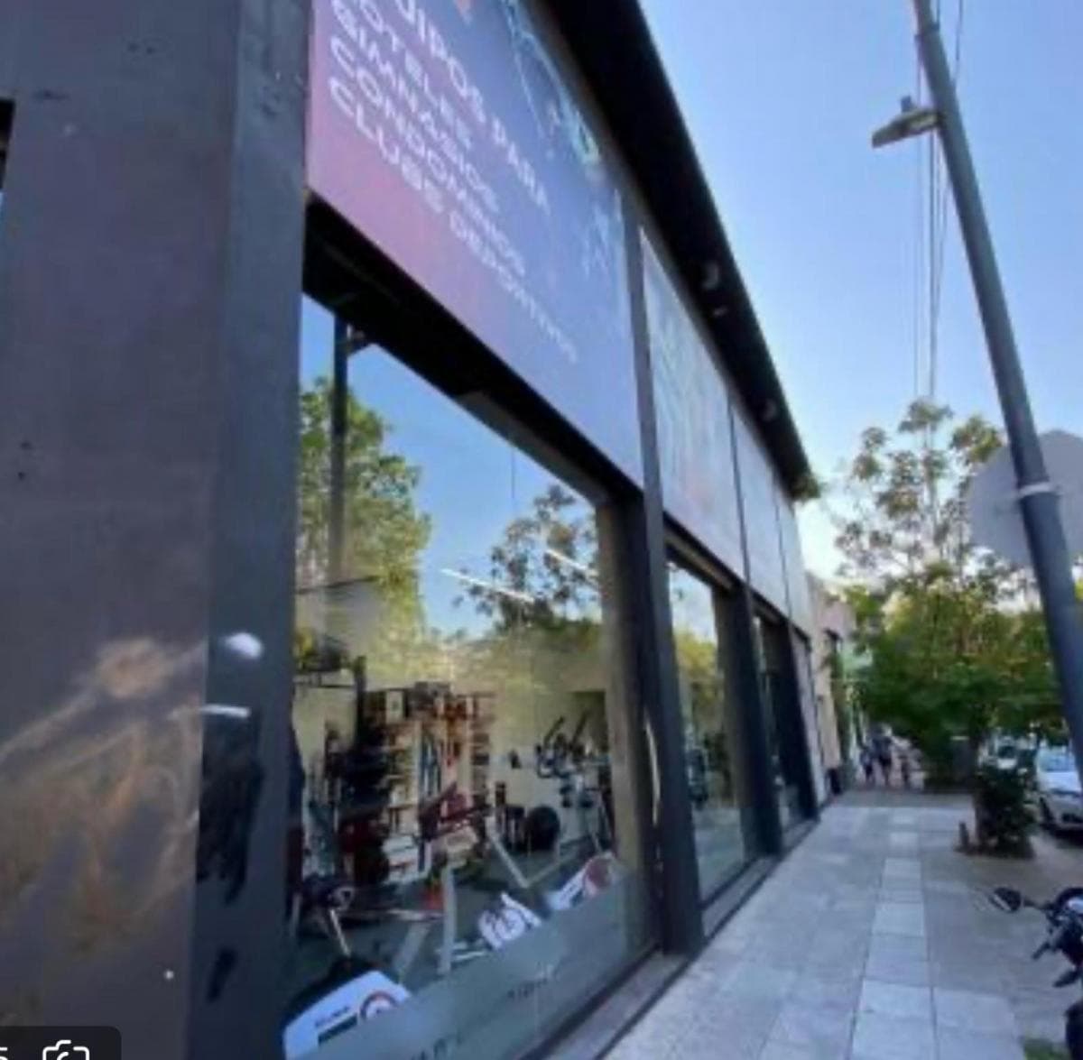Oportunidad!alquiler Local Apto Todo Destino Ubicado en Villa Crespo!no Paga Expensas 2