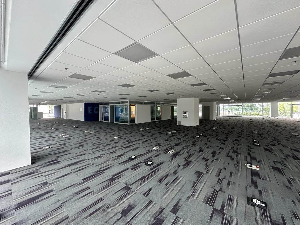 Madero Riverside - Cecilia Grierson 255 - Oficinas en Alquiler 4