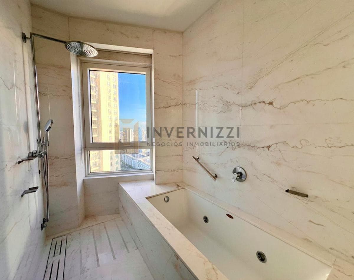 Semipiso con Piscina - Alvear Tower - Amueblado 2