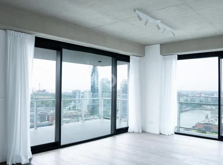 Quartier del Bajo. Piso 30 al Río. 1