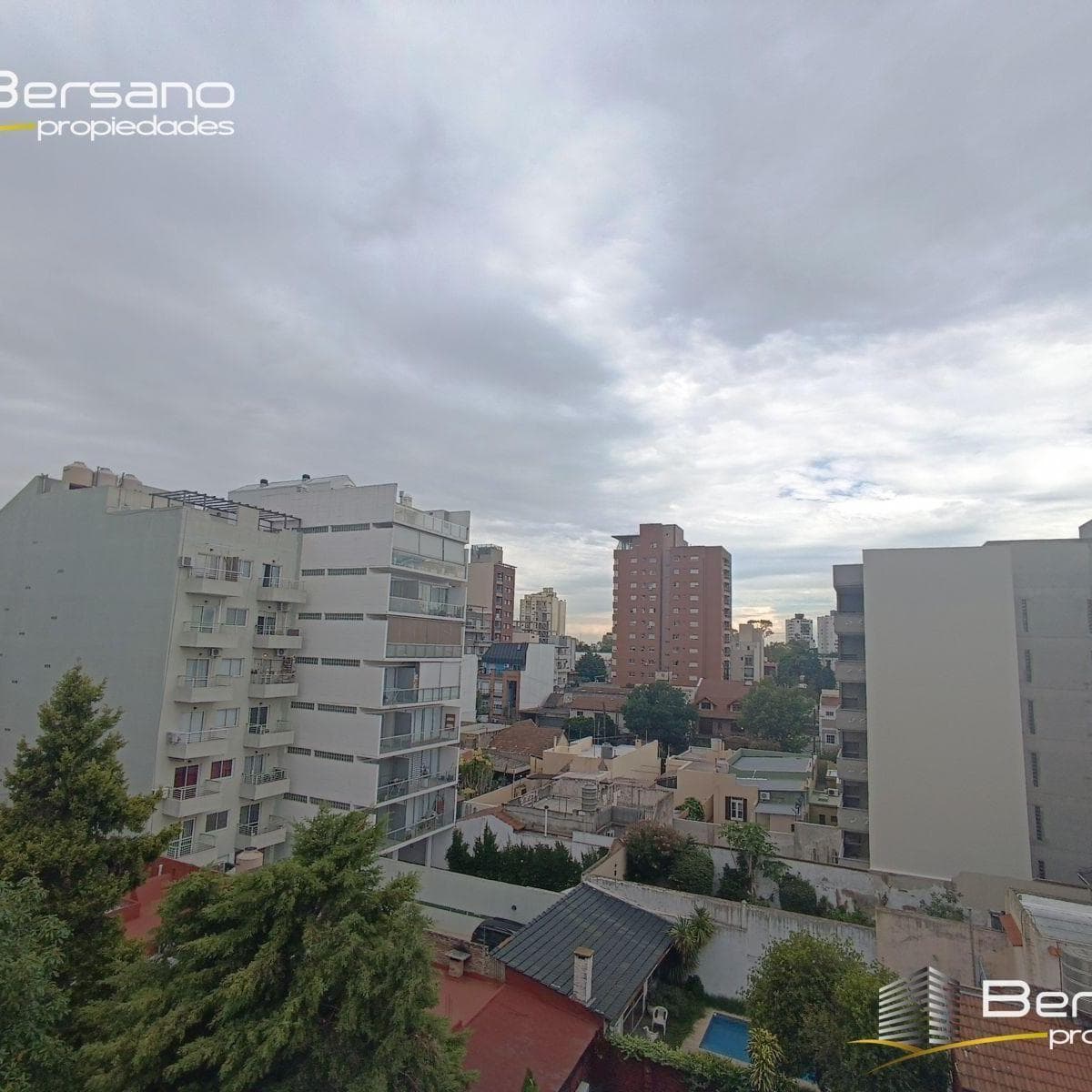 Departamento en Duplex - 4 Ambientes con Balcon y Terraza 2
