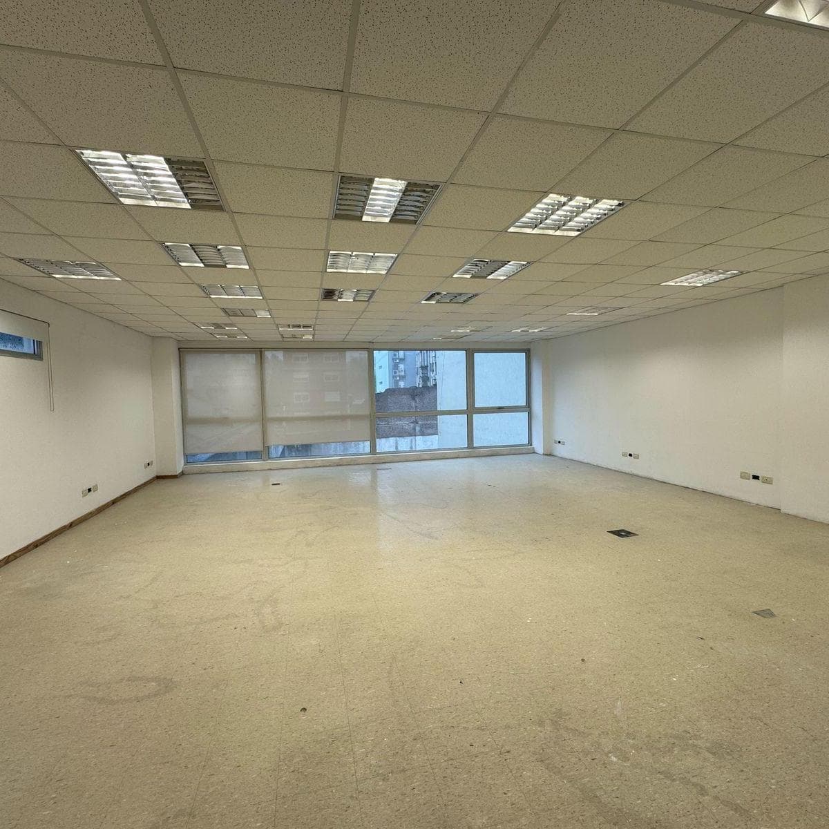 Edificio Comercial de 11 Pisos y 2 Niveles de Cocheras (14) 2938 m² Edif. - Puerto Madero 5