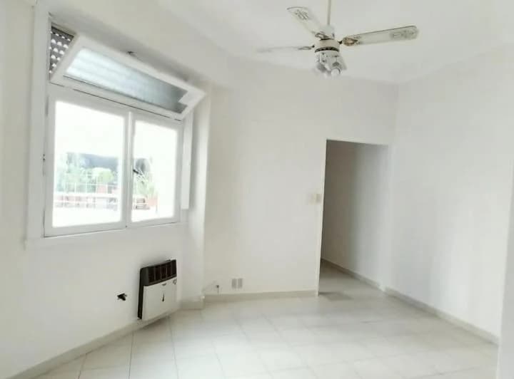Departamento tipo PH 2 ambientes muy luminoso, precio incluye expensas, aysa y Agip 1