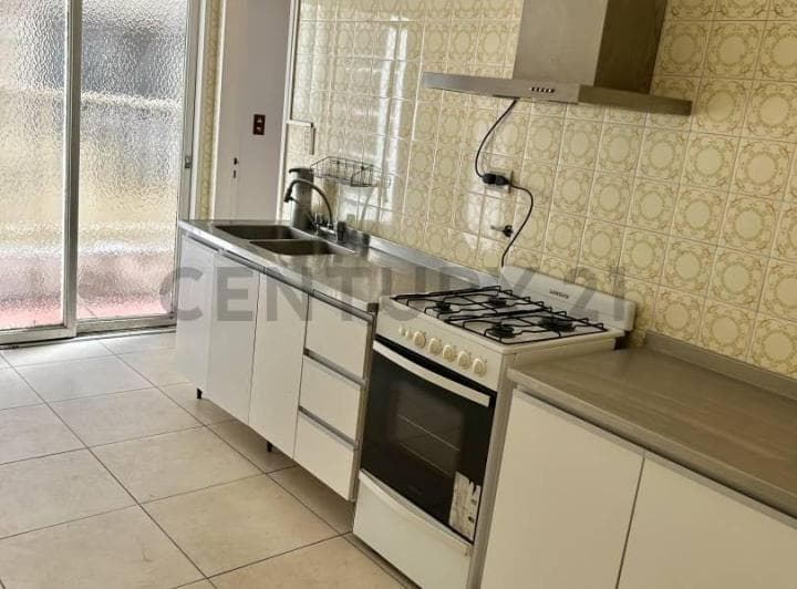 Departamento de 4 Ambientes con Dependencia de Servicio, Balcón Terraza y Cochera 4