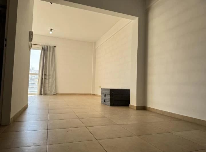 Departamento monoambiente en Morón Sur 5
