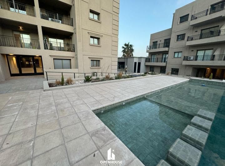 OPENHOUSE alquila hermoso departamento de categoría en Torres del Marqués. 3