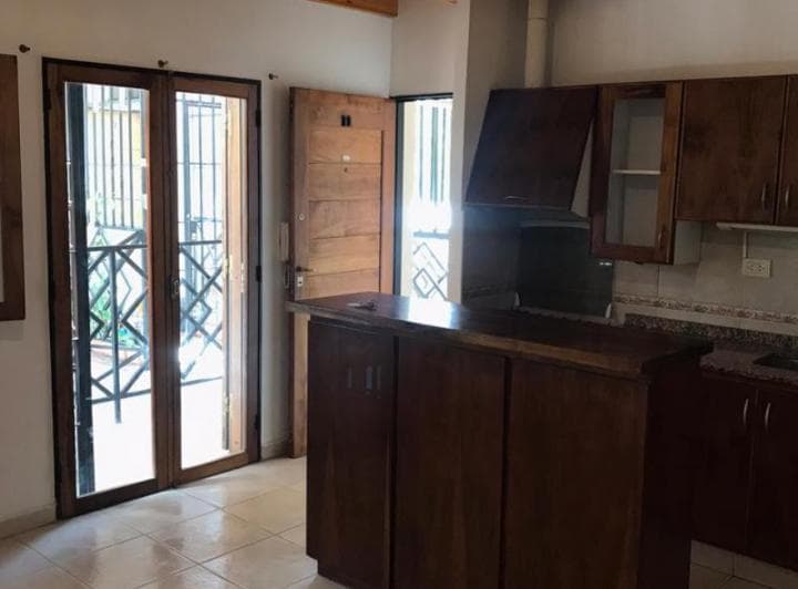 Alquilo departamento en calle Gral. M. Belgrano 1715 cercanías Godoy Cruz. 3