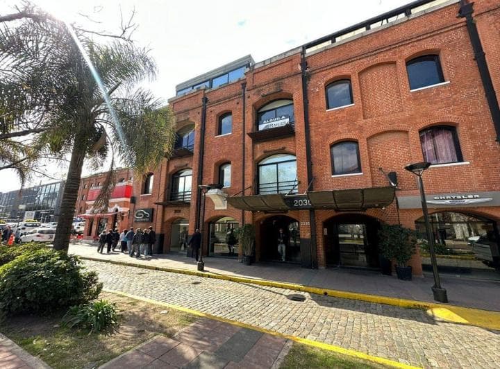 ALQUILER OFICINA PUERTO MADERO 1