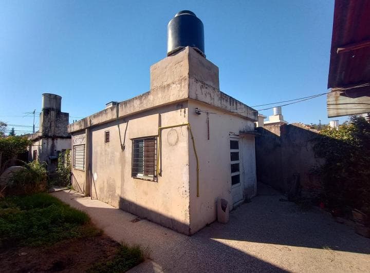 PH interno - 2 ambientes con patio - Wilde REQUISITOS EN DESCRIPCION 1