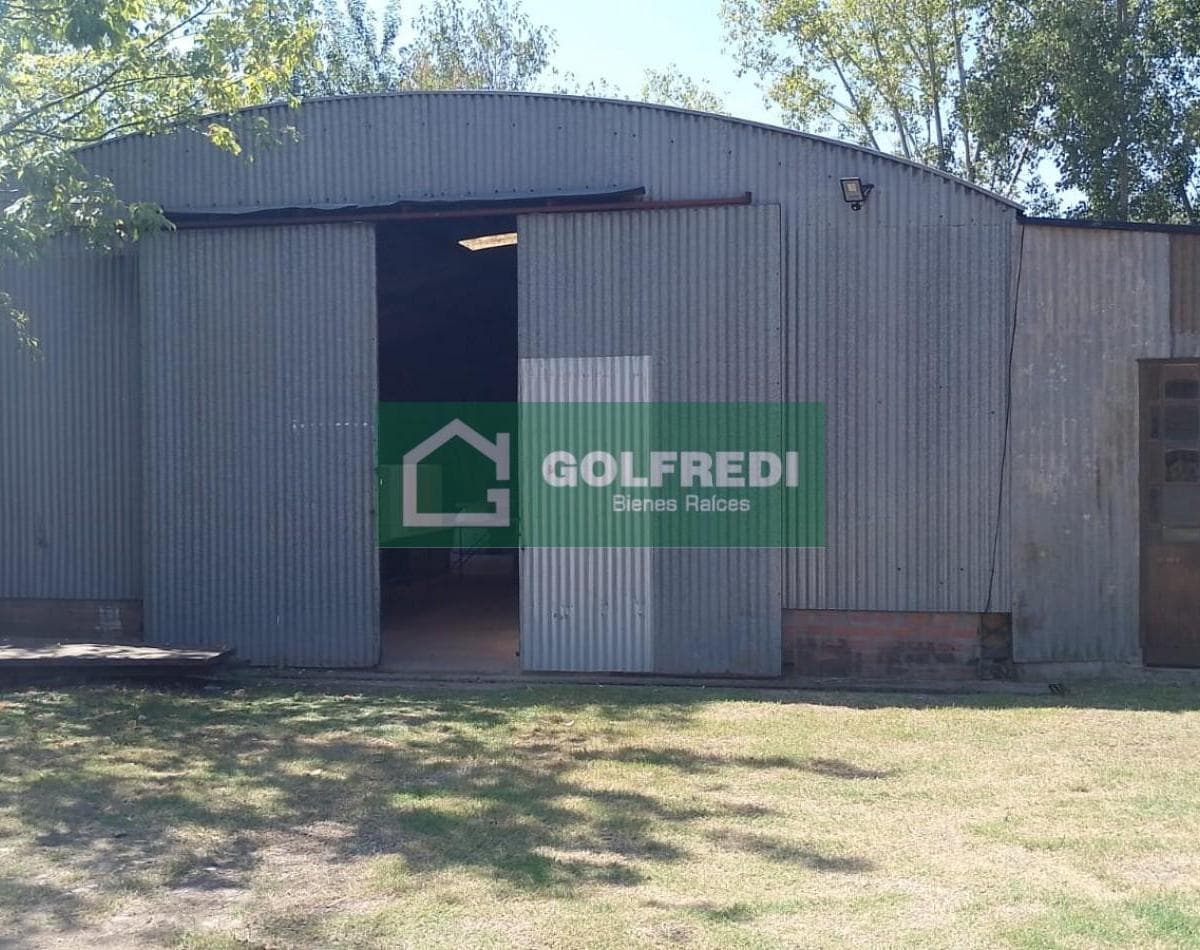 Galpon Sobre Amplio Lote en Benavidez 5