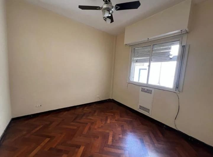 Venta de depto 3 amb con balcón en Balvanera 5