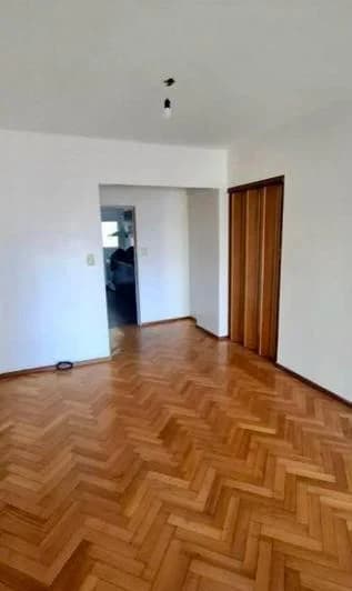 Alquiler de 3 Amb Al Frente con Balcon Aterrazado  5