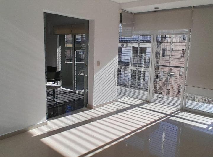 ALQUILER-PISO EXCLUSIVO-2 DORMITORIOS-VISTA RIO-COCHERA 5