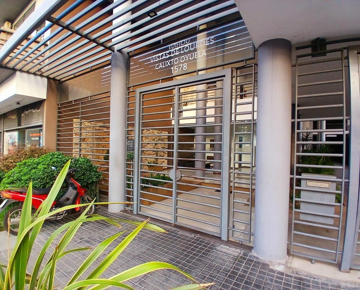 Venta - Depto 2 Amb y Cochera - Calixto Oyuela 1578 - Santos Lugares 2