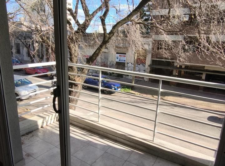 Alquiler depto 1 dorm frente - 4 esq. 39 - La Plata 5