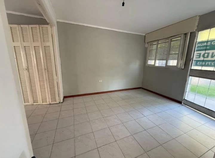 Venta - Casa al frente en barrio roma - Santa Fe 5