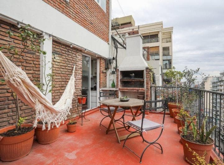 DEPARTAMENTO CON TERRAZA Y BALCÓN, VISTA ABIERTA!! 5
